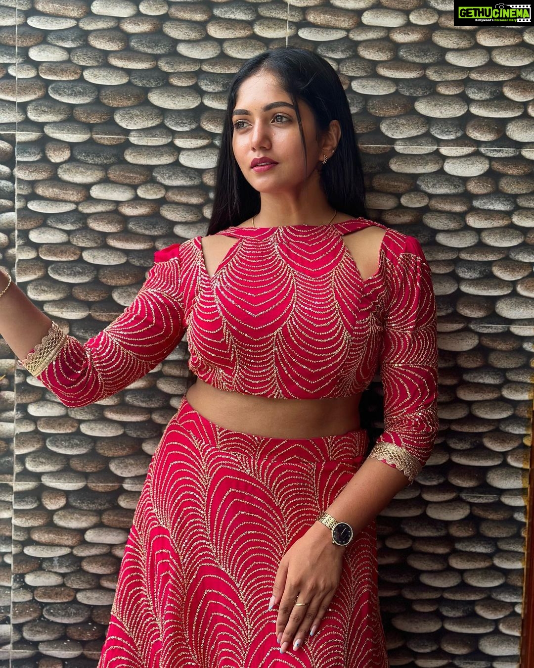 Bhavya Gowda Instagram - 💖 Outfit: @classy.designerhouse