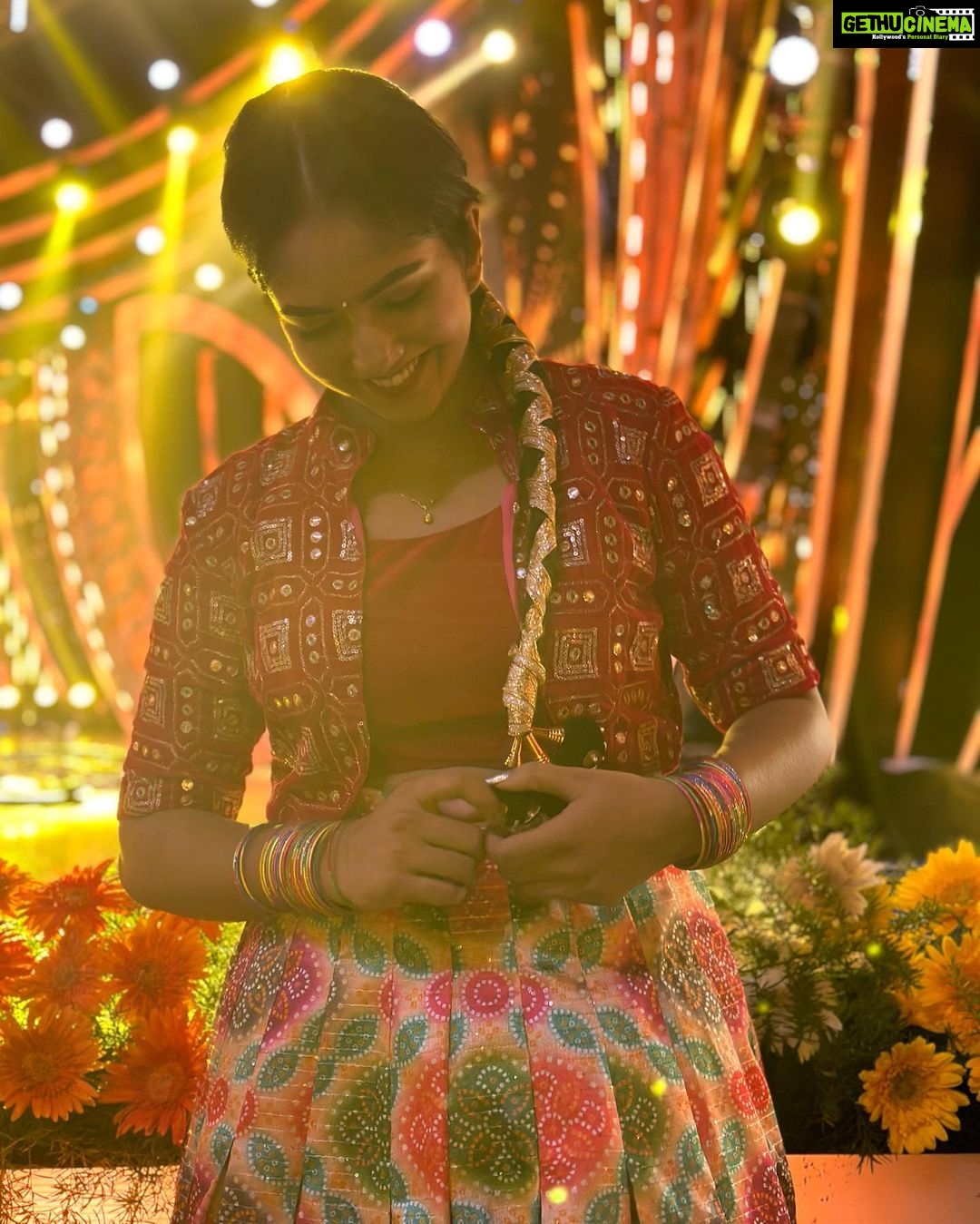 Bhavya Gowda Instagram - πβ¨ Outfit: @custom_made_fashions PC: @dhanush_gowda_official #kannada #kannadaactress #bhavyagowda670 #geethaserial #geethaserialbhavyagowda670 #colors #colorskannada #actor #actresses #telgu #telguactress #starmaa #kks #kalisiuntekaladusukhamserial #instagram #instagood #instadaily #insta #instafashion