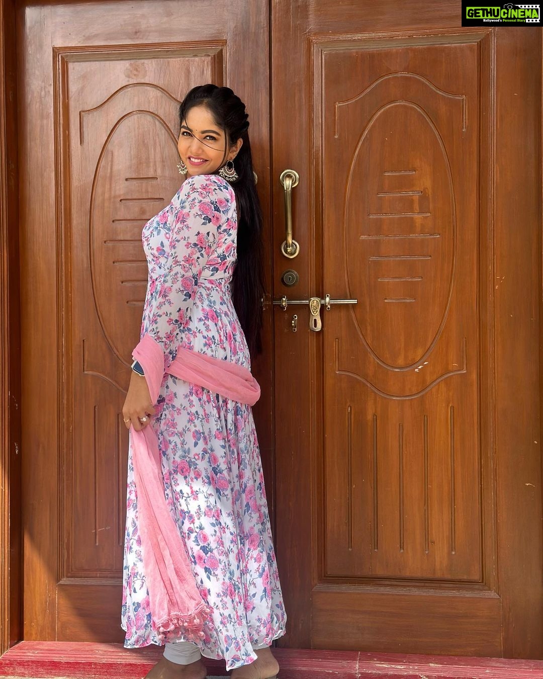 Bhavya Gowda Instagram - To all my GEETHA Family❤️🫶🏻 Outfit: @rentyourlook_by_chandangowda Bangalore, India