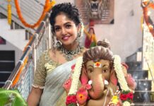 Bhavya Gowda Instagram - ವಕ್ರತುಂಡ ಮಹಾಕಾಯ ಸೂರ್ಯಕೋಟಿ ಸಮಪ್ರಭ| ನಿರ್ವಿಘ್ನಂ ಕುರು ಮೇ ದೇವ ಸರ್ವಕಾರ್ಯೇಷು ಸರ್ವದಾ ವಿಘ್ನವಿನಾಶಕನು ಎಲ್ಲರ ಬಾಳಲ್ಲಿ ಸುಖ, ಶಾಂತಿ, ಸಂತೋಷವನ್ನು ತರಲಿ ಎಂದು ಹಾರೈಸುತ್ತೇನೆ. ನಾಡಿನ ಸಮಸ್ತ ಜನತೆಗೆ ಗೌರಿ-ಗಣೇಶ ಹಬ್ಬದ ಹಾರ್ದಿಕ ಶುಭಾಶಯಗಳು❤️ Outfit: @classy_renthouse @classy.designerhouse Jewels: @thespatika #kannada #kannadaactress #bhavyagowda670 #geethaserial #geethaserialbhavyagowda670 #colors #colorskannada #actor #actresses #telgu #telguactress #starmaa #kks #kalisiuntekaladusukhamserial #instagram #instagood #instadaily #insta #instafashion Bangalore, India