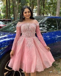 Bhavya Gowda Instagram - 💞 MUA: @makeoverby_divyagowda Hairstyle by: @hairstylist_bangalore Outfit: @rentyourlook_by_chandangowda #kannada #kannadaactress #bhavyagowda670 #geethaserial #geethaserialbhavyagowda670 #colors #colorskannada #actor #actresses #telgu #telguactress #starmaa #kks #kalisiuntekaladusukhamserial #instagram #instagood #instadaily #insta #instafashion