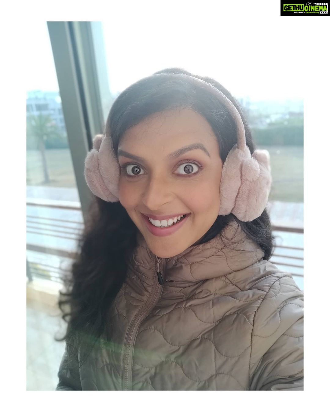 Bidita Bag Instagram - Chhori badi anmol...mithe mithe uske bol 😇 aankhe uski gol gol gol gol 😳👀 MUA: @artistrybyashish