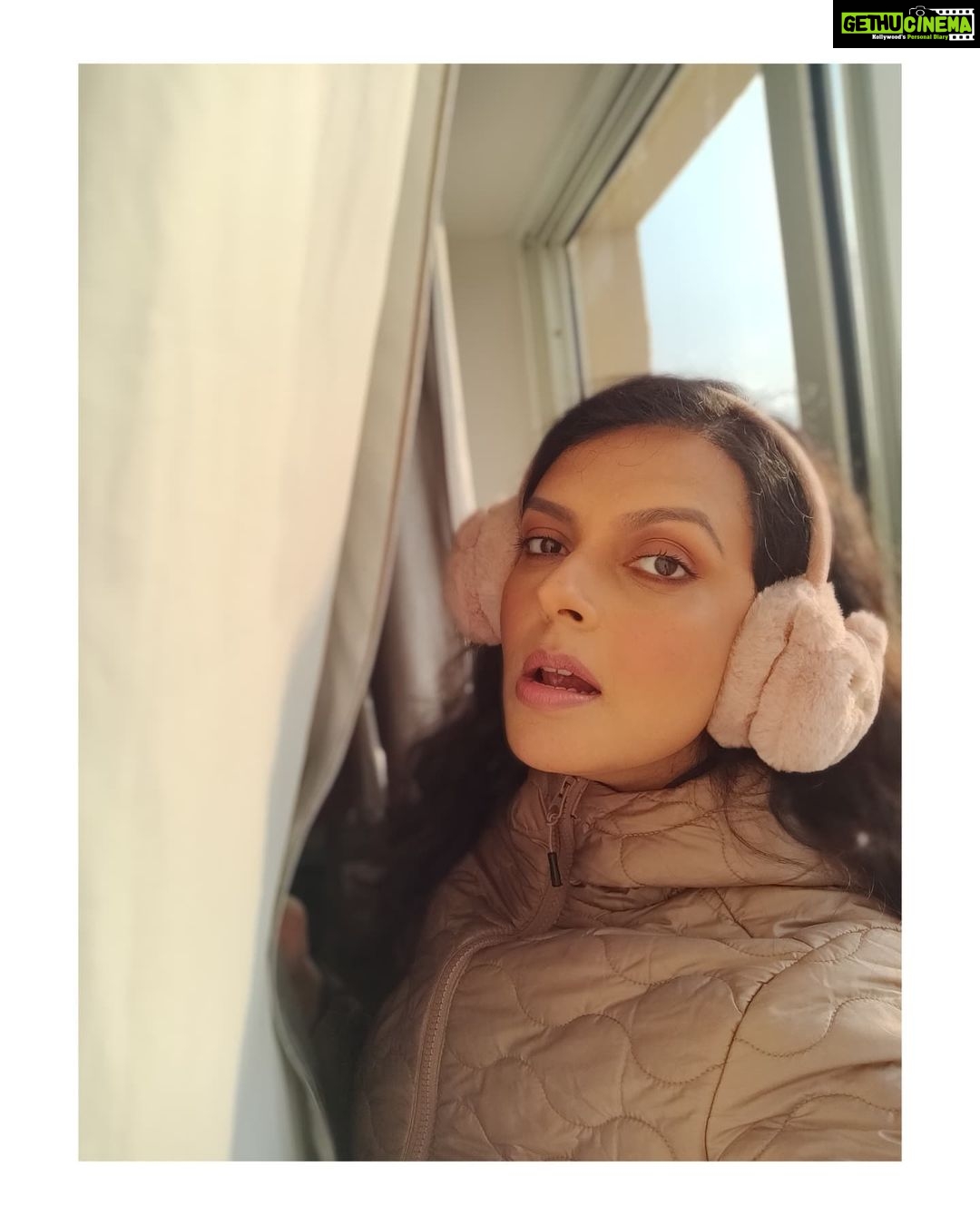 Bidita Bag Instagram - पर्दा-ए-लुत्फ़ में ये ज़ुल्म-ओ-सितम क्या कहिए, हाय ज़ालिम तेरा अंदाज़-ए-करम क्या कहिए। Parda-e-Lutf Mein Ye Zulm-o-Sitam Kya Kahiye, Haye Zalim Tera Andaaz-e-Karam Kya Kahiye. ~ unknown MUA: @artistrybyashish