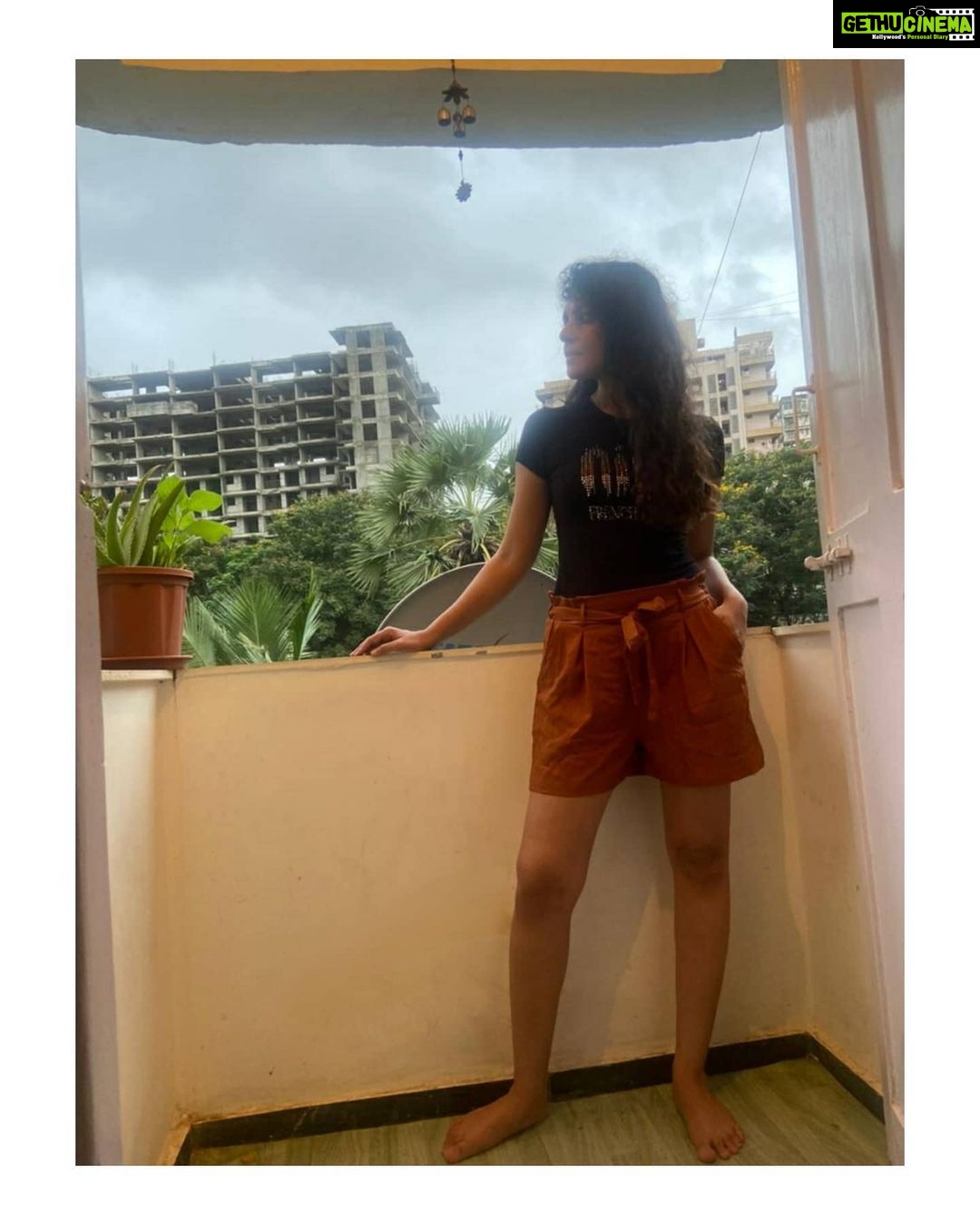 Bidita Bag Instagram - कार्यकर्ता 😎 Photo: @darshanabanik @___pujakulay___