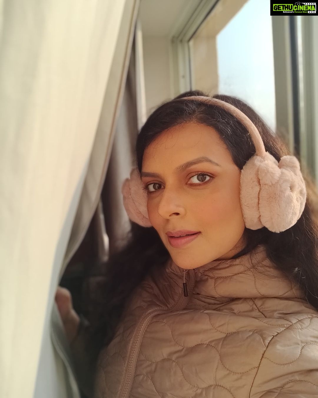Bidita Bag Instagram - पर्दा-ए-लुत्फ़ में ये ज़ुल्म-ओ-सितम क्या कहिए, हाय ज़ालिम तेरा अंदाज़-ए-करम क्या कहिए। Parda-e-Lutf Mein Ye Zulm-o-Sitam Kya Kahiye, Haye Zalim Tera Andaaz-e-Karam Kya Kahiye. ~ unknown MUA: @artistrybyashish