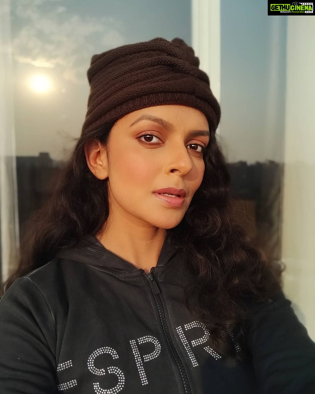 Bidita Bag Instagram - "Laughter is the sun that drives winter from the human face." I don't who said this particular quote...but this goes well with my pictures..😎🤘 MUA: @artistrybyashish