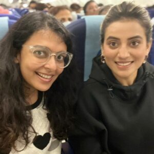 Bidita Bag Instagram - Made new friends in flight.
Hello @singhakshara 😍🤗❤️
Note: Took mask off just for the selfie