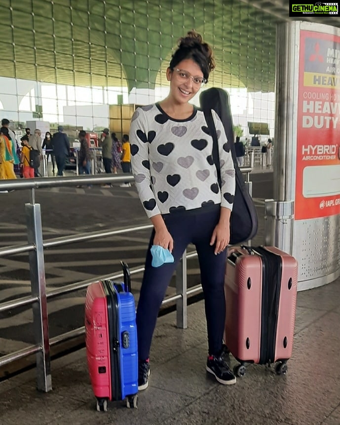 Bidita Bag Instagram - Shooting days are here again 🎬...living out of a suitcase...bare essentials and a guitar....onwards film schedule 😎🎸 #Airportlook ✈️🖤