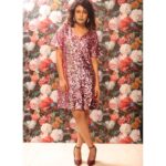 Bidita Bag Instagram - 😁🌸💐🌹minimalist Outfit @renaloveofficial 📸 @somsarkaar