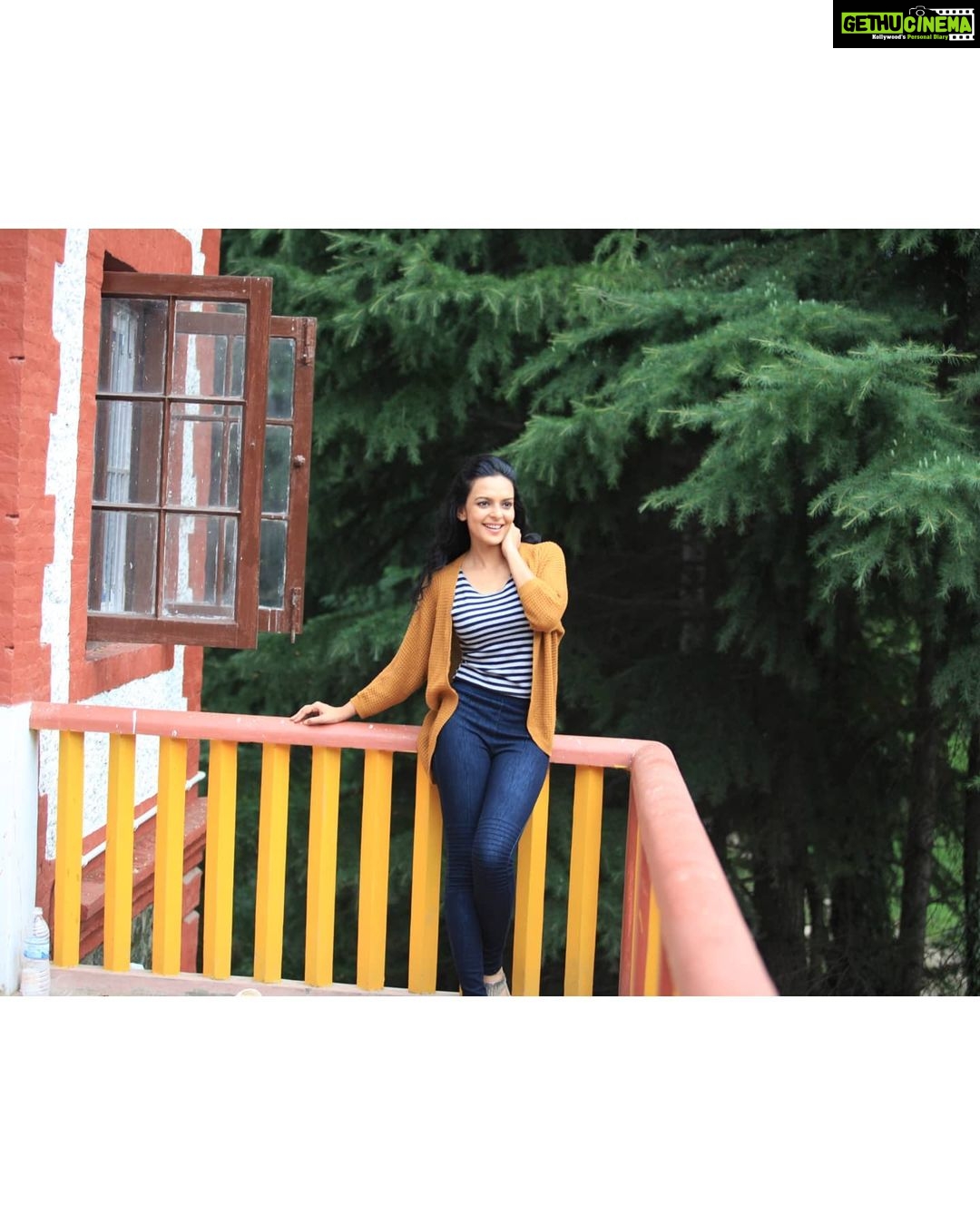 Bidita Bag Instagram - We only have one earth 🌍 #worldenvironmentday #throwback #kashmir Photo: @sudheertomar09