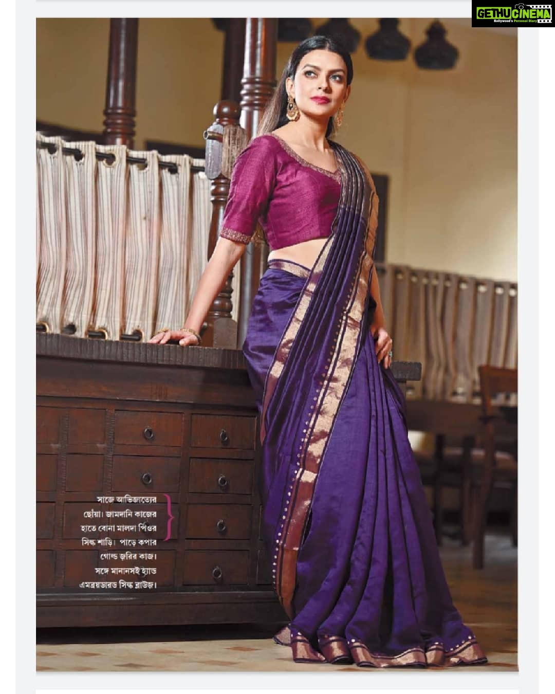 Bidita Bag Instagram - Editorial for @sanandamagazine Hair & Make-up: @makeup_abhijitchanda Photography: @somnath_roy_photography Styling: @avishekknaiya_official We tried to re-create the style of #gayatridevi in the first photo 😁