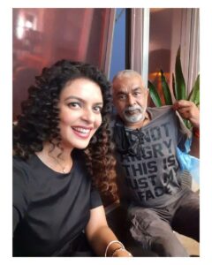 Bidita Bag Instagram - Director with coolest t-shirts
😎 @ghoshshashanka ❣️
1)भंड- Buffon
2) I am not angry. This is just my face 😏
BTS #PlanAPlanB #Netflix
