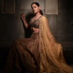Bindu Madhavi Instagram - There she is✨💫 In @ojasme & @theamethyststore Makeup - @makeupbywanshazia Hair - @hair_by_aiswaryaraj 📸 - @deepak_durai_photography Styling - @stylebynavyaanddivya Location - @bask.bycoffee