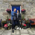 Bruna Abdullah Instagram - Wandering through the village is a bit like stepping back in time! I love it here! The name is actually derived from St Fittick, the patron saint of gardeners, who is believed to have landed at nearby Nigg Bay in the 7th century. This hidden gem is one of the most unique communities in Scotland, tucked away just off the Beach Esplanade. Footdee, or Fittie as it is pronounced locally, is a small fishing village at the mouth of the harbour. . . Passear pela vila é como voltar no tempo! Eu amo isso aqui! O nome é na verdade derivado de St Fittick, o santo padroeiro dos jardineiros, que se acredita ter desembarcado nas proximidades de Nigg Bay no século VII. Esta joia escondida é uma das comunidades mais exclusivas da Escócia, escondida perto da Beach Esplanade. Footdee, ou Fittie, como é pronunciado localmente, é uma pequena vila de pescadores na foz do porto.