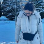 Bruna Abdullah Instagram - When it snows and there is no wind.. It’s magical! ❄️☃️💙 And also a pain in the ass if you have to drive anywhere! 😂 Aberdeen