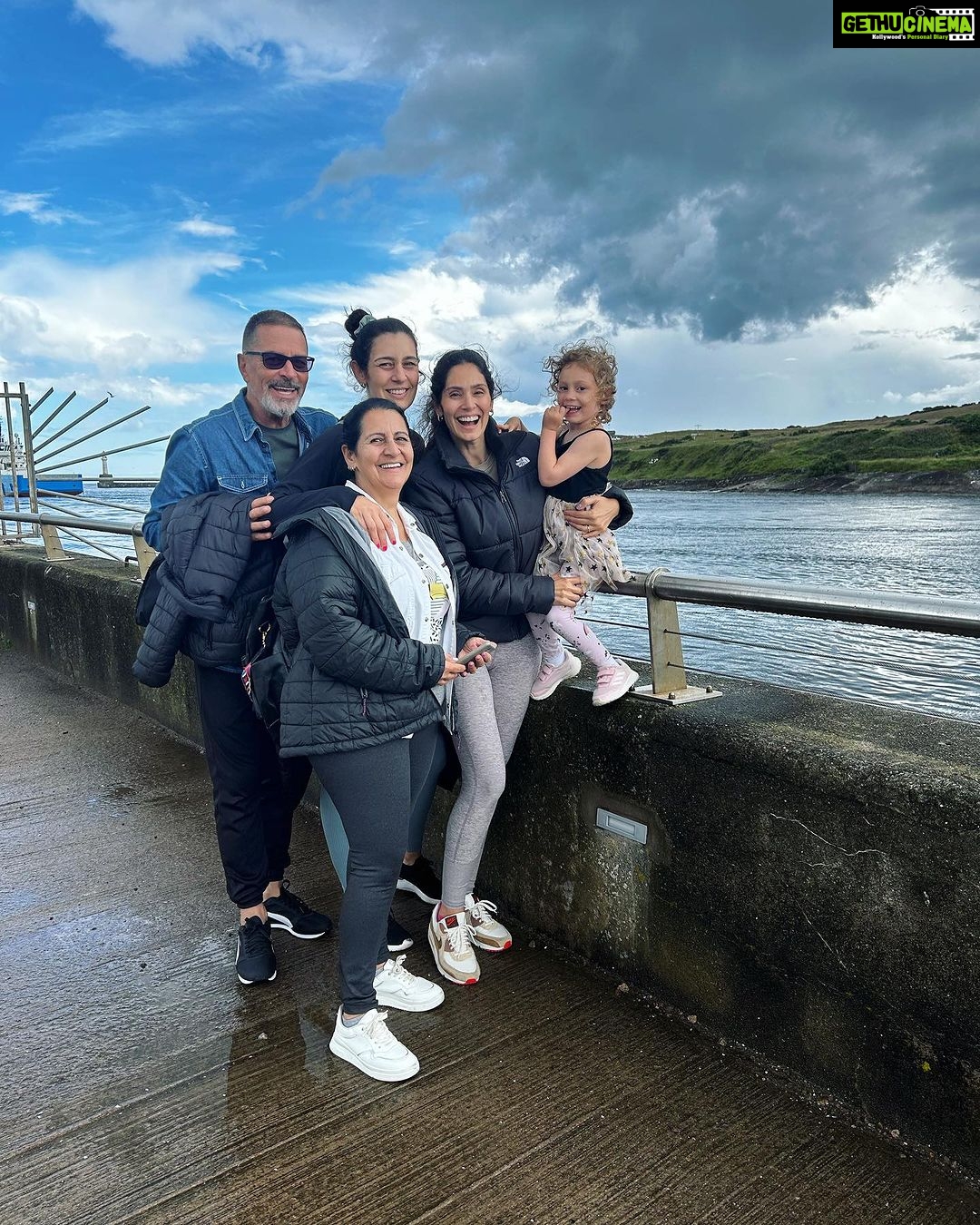 Bruna Abdullah Instagram - The rain didn’t stop us! Aberdeen, Scotland, UK