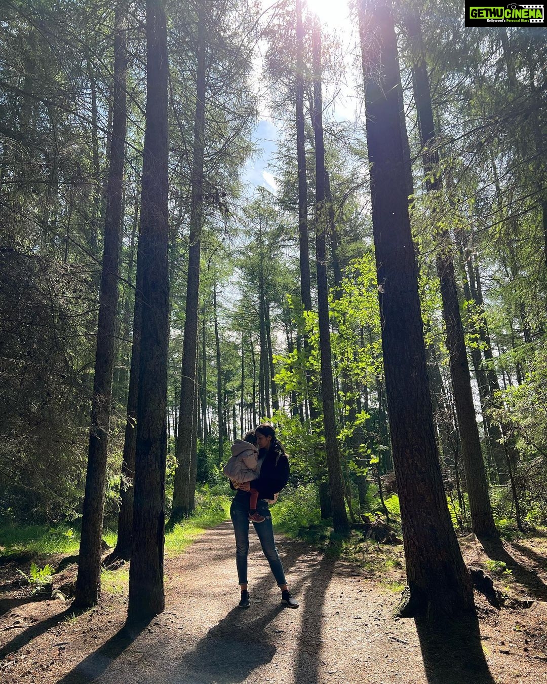 Bruna Abdullah Instagram - Aberdeen forest/woods walk! ❤️ Foggieton Woods