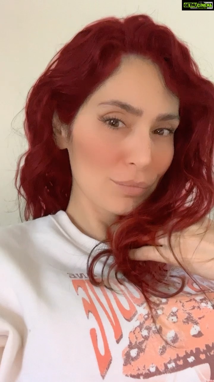 Bruna Abdullah Instagram - Red hair don’t care! 😂