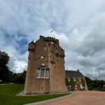 Bruna Abdullah Instagram - First week first Castle 🏰 @crathes_castle Crathes Castle, Garden & Estate NTS