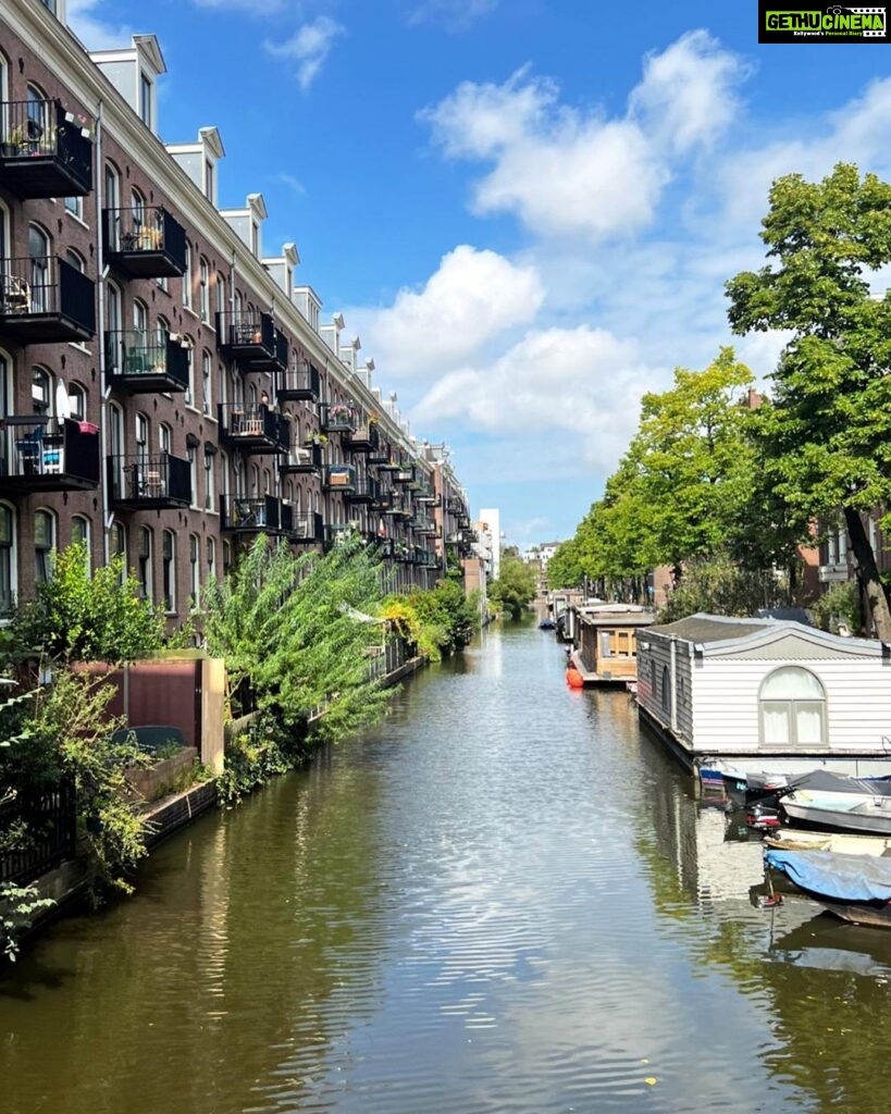 Bruna Abdullah Instagram - Amsterdan 🤘🏼 . . #melkweg #amsterdam #travel #jordanamsterdam Amsterdam, Netherlands