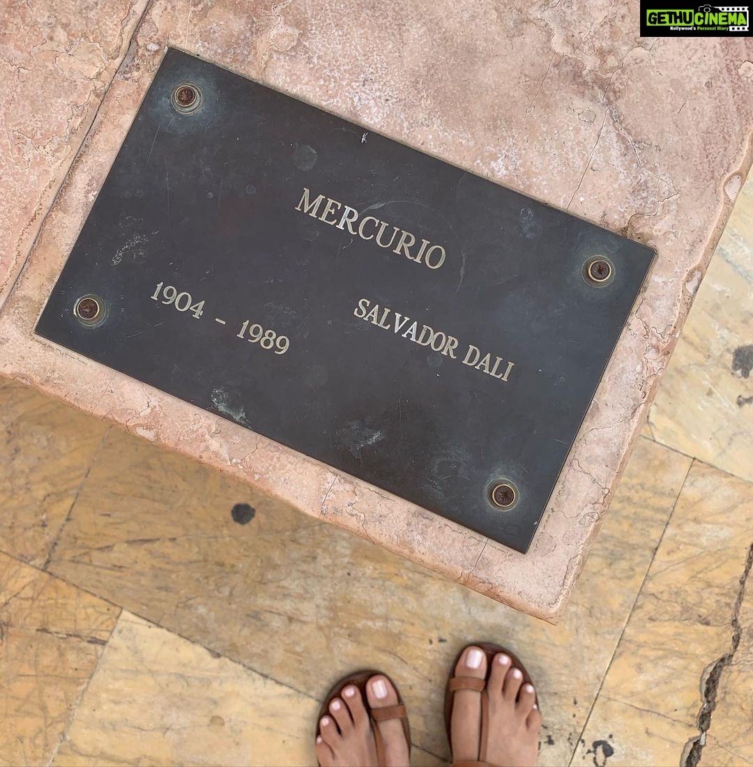 Bruna Abdullah Instagram - The Dali Sculptures are located on the beautiful Avenida del Mar, next to "Plaza de la Alameda" in Marbella. It’s a beautiful marble walk, and it’s open day and night! . . #marbella #avenidadelmar #salvadordali #art #openairgallery #spain🇪🇸 #españa #summerholidays