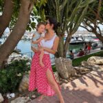 Bruna Abdullah Instagram - Today we went to the Sunday market in the marina 🛥 There were a lot of nice boats and cool stalls! Puerto de Estepona