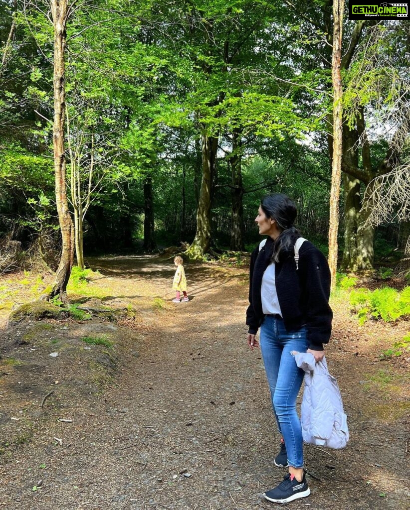Bruna Abdullah Instagram - Aberdeen forest/woods walk! ❤️ Foggieton Woods