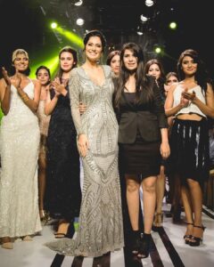 Bruna Abdullah Instagram - When mommy was a model! 😝