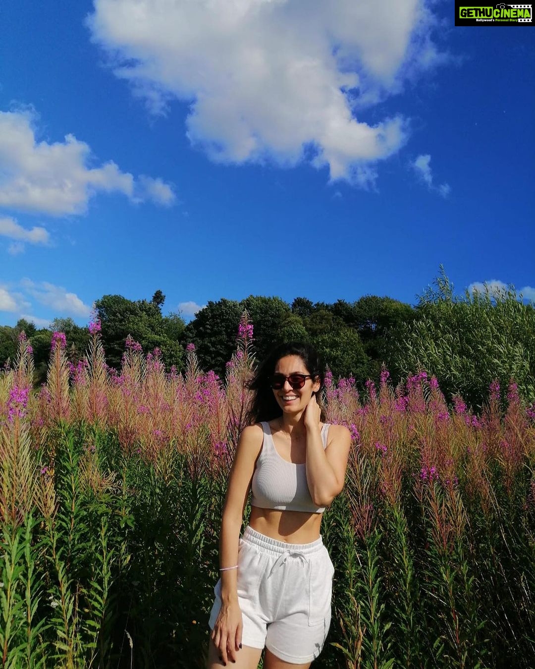 Bruna Abdullah - 3.6K Likes - Dia lindooooooooo 🫶🏼🦋🌾☀️