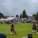 Bruna Abdullah Instagram - A bit late but a glimpse of the Aboyne Games .. Having a formed in 1867, Aboyne is regarded as "The Traditional Highland Games". We continue to attract thousands of visitors to witness the annual display and competition of Scottish culture in one of the most scenic parts of Aberdeenshire. . Tendo se formado em 1867, Aboyne é considerado como "Os Jogos Tradicionais das Terras Altas". Atraindo milhares de visitantes para testemunhar a exibição anual e a competição da cultura escocesa em uma das partes mais belas de Aberdeenshire.