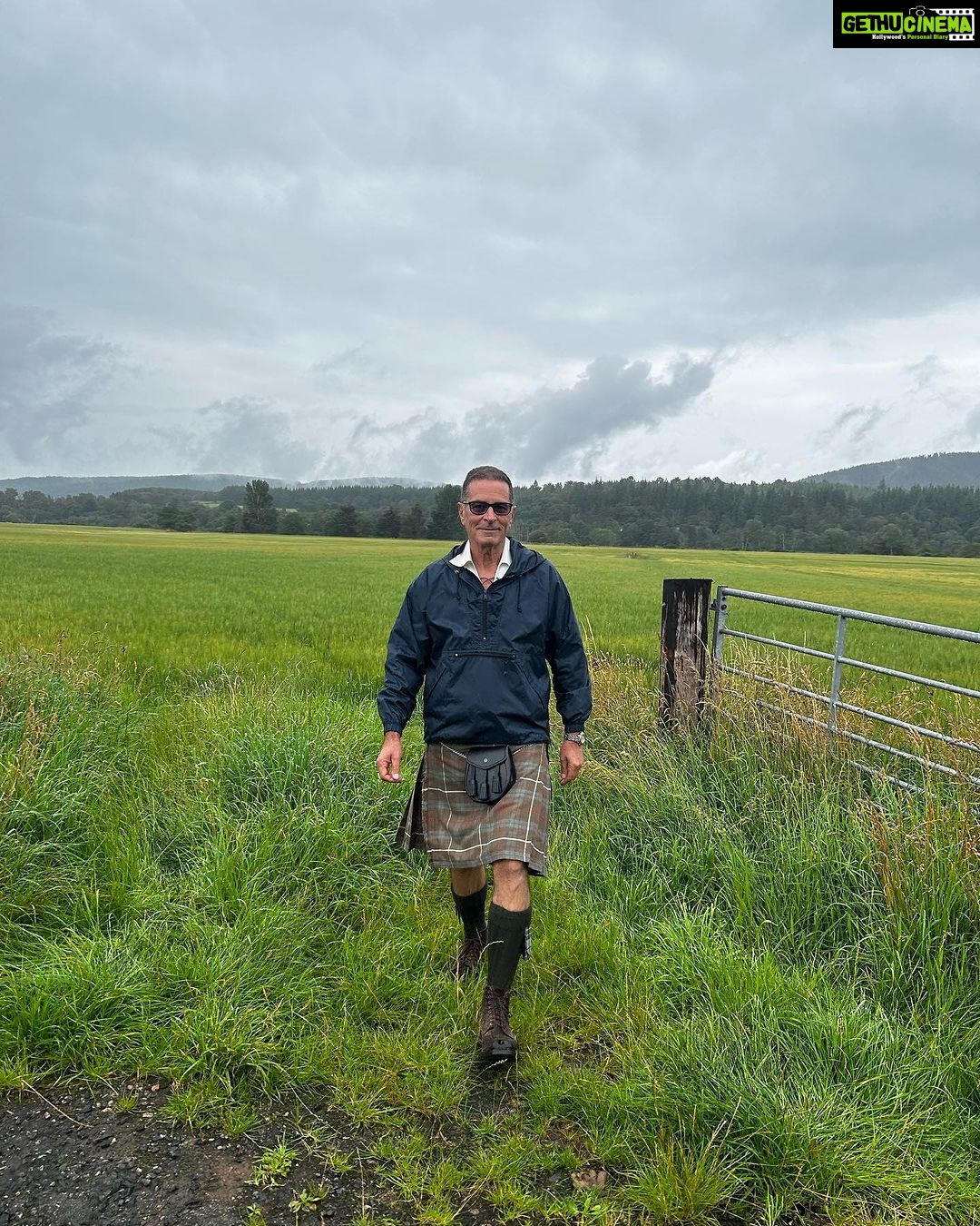 Bruna Abdullah Instagram - A bit late but a glimpse of the Aboyne Games .. Having a formed in 1867, Aboyne is regarded as "The Traditional Highland Games". We continue to attract thousands of visitors to witness the annual display and competition of Scottish culture in one of the most scenic parts of Aberdeenshire. . Tendo se formado em 1867, Aboyne é considerado como "Os Jogos Tradicionais das Terras Altas". Atraindo milhares de visitantes para testemunhar a exibição anual e a competição da cultura escocesa em uma das partes mais belas de Aberdeenshire.