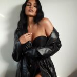 Chandrika Ravi Instagram - Risky business Photo @ishanzaka Mumbai, Maharashtra