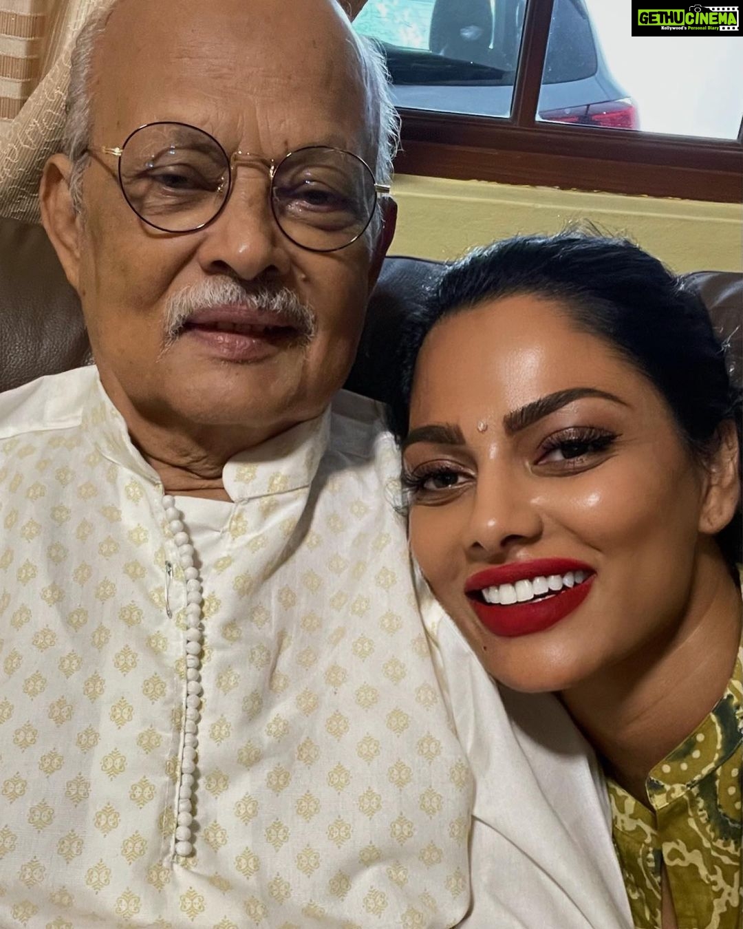 Chandrika Ravi Instagram - My best friend. My partner in crime. I will always remember you this way. Thank you for being a light in this world. Thank you for being a perfect example of God in human form. I am shattered… I miss you so much already it hurts and I can’t wait to be laying on your lap again. I love you.. I’ll never stop asking you how come you’re so cute achacha ❤️ Singapore