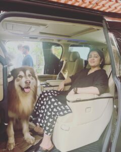 Charmy Kaur Instagram - Anything in life is absolutely impossible without them around ❤️ #internationaldogday