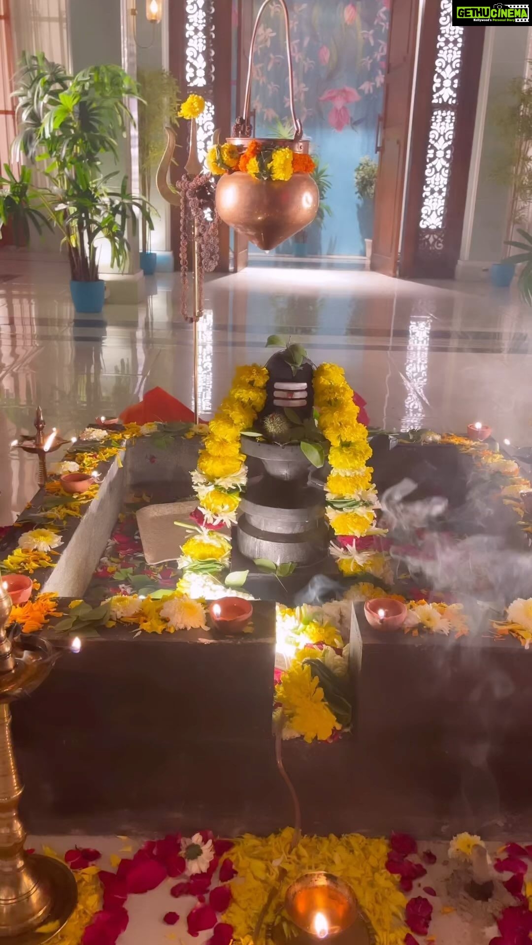 Charu Asopa Instagram - Om namah shivay 🙏
