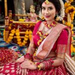 Charu Asopa Instagram - कागा सब तन खाइयो, के चुन चुन खाइयो माँस, दो नैना मत खाइयो, मोहे पिया मिलन की आस। ❤️🧿