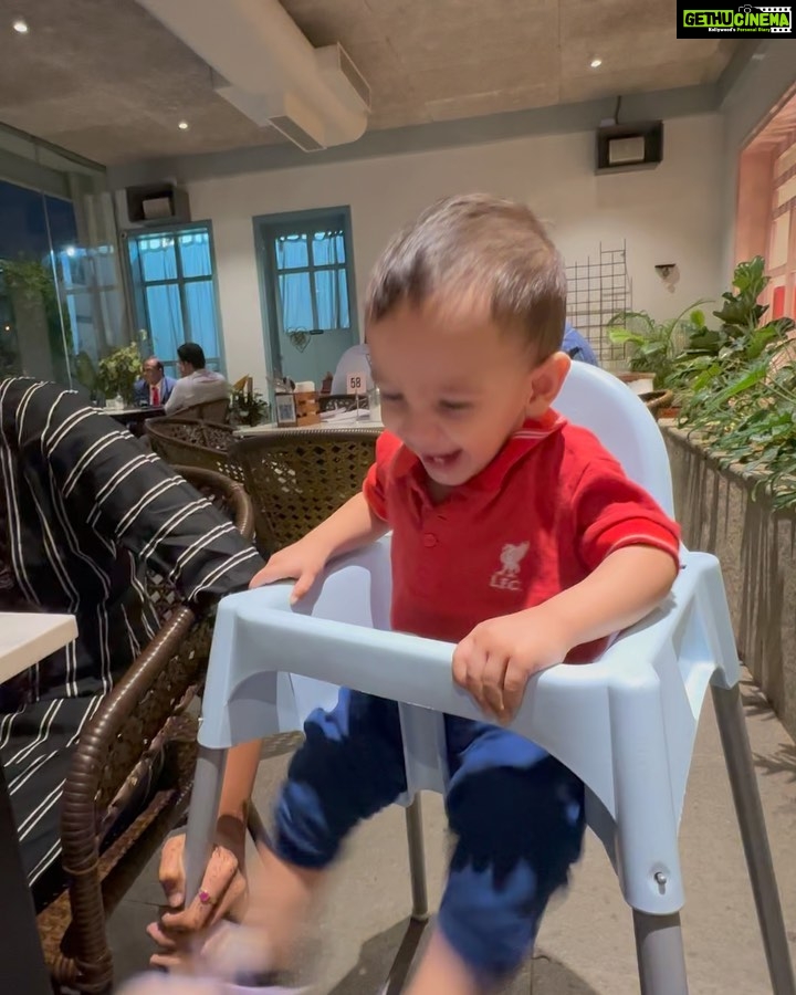 Chinmayi Instagram - Just an excited Sharvas to cheer up your day… am thinking this excited because he’s wearing an LFC Tee😎 And then Sharva vibing with GNB and Naattai:)