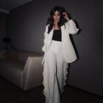 Chitrangada Singh Instagram – All Suited Up ..🤵🏻‍♀️🖤
.
.
Outfit : @shantalllacayo 

MUHA: @saniya.advani 
Jewelry: @misho_designs 
Styled by : @eshaamiin1 
📸 @israniphotography

#powersuiting