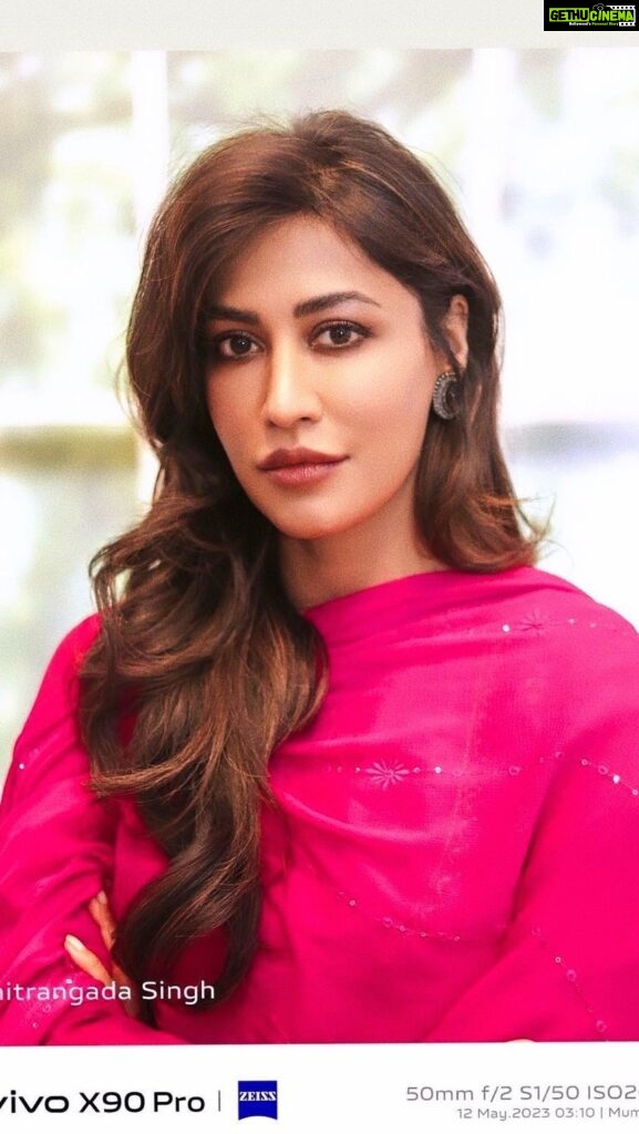 Chitrangada Singh Instagram - To be told that I resemble Smita Patil ji and remind audiences of her , in my debut film , is the best compliment I have ever received! So, I decided to recreate one of her iconic looks with the vivo X90 Series, and trust me I was blown away with the outcome. It features 6 ZEISS Style Portraits which make every picture look so natural and flawless. I must say - the best portrait experience through any smartphone ever. Go try out the vivo X90 Series, trust me you won’t regret it! #XtremeImagination #vivoX90Series @vivo_india