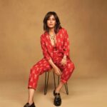 Chitrangada Singh Instagram - Saadgi | सादगी A quintessential collection that welcomes the season of warmth, sunshine, and blooming flowers. Co-created by @chitrangda, the collection encapsulates Indianness in your everyday life. An amalgamation of culture and modernity, this collection enunciates everyday glamour, is exclusively designed in 100% lightweight cotton with much precision, and is presented in simple and easy-going styles. 𝘚𝘢𝘢𝘥𝘨𝘪 | Summer'23 LIVE NOW www.trueBrowns.com Credits- Photographer: @rahuljhangiani Stylist: @who_wore_what_when HMU: @meghnabutanihairandmakeup #Saadgi #LiveNow #HarPalMeinPuri #Summer23 #trueYou #trueBrowns