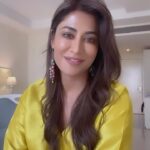 Chitrangada Singh Instagram - Here is wishing you alll .. A very merry Christmas 🎄🎅🏻♥️ May the season fill your days with cheer n joys 🎊🎉 @truebrowns