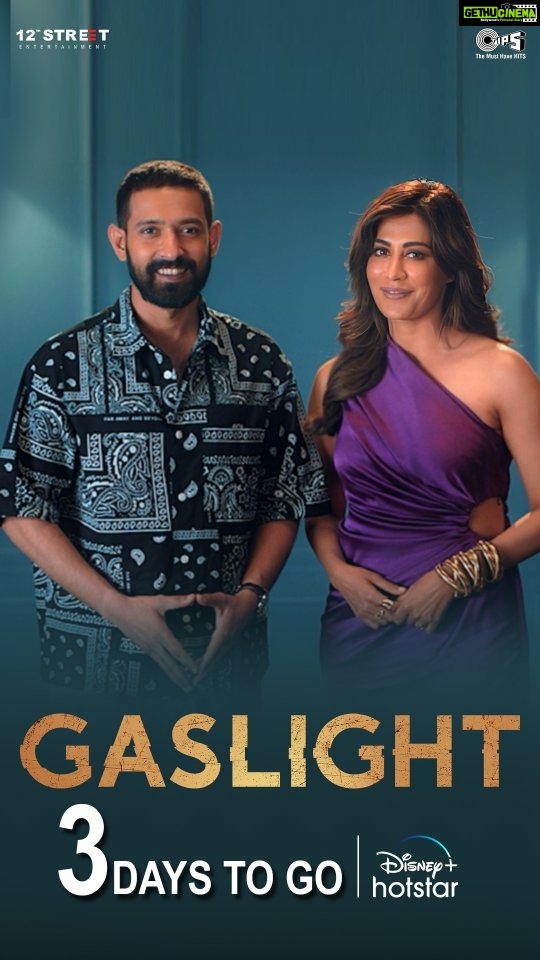 Chitrangada Singh Instagram - The only thing scarier than the unknown is what’s hiding in plain sight. Agree? Just #3DaysToGo for the mysteries to unfold! #Gaslight streaming from 31st March on @DisneyPlusHotstar #GaslightOnHotstar @saraalikhan95 @vikrantmassey @chitrangda @rameshtaurani @akshaipuri@pavankirpalani @jaya.taurani @rahuldevofficial @akshay0beroi @ragul_dharuman @tipsfilmsofficial @12thstreetentertainment_film @castingchhabra