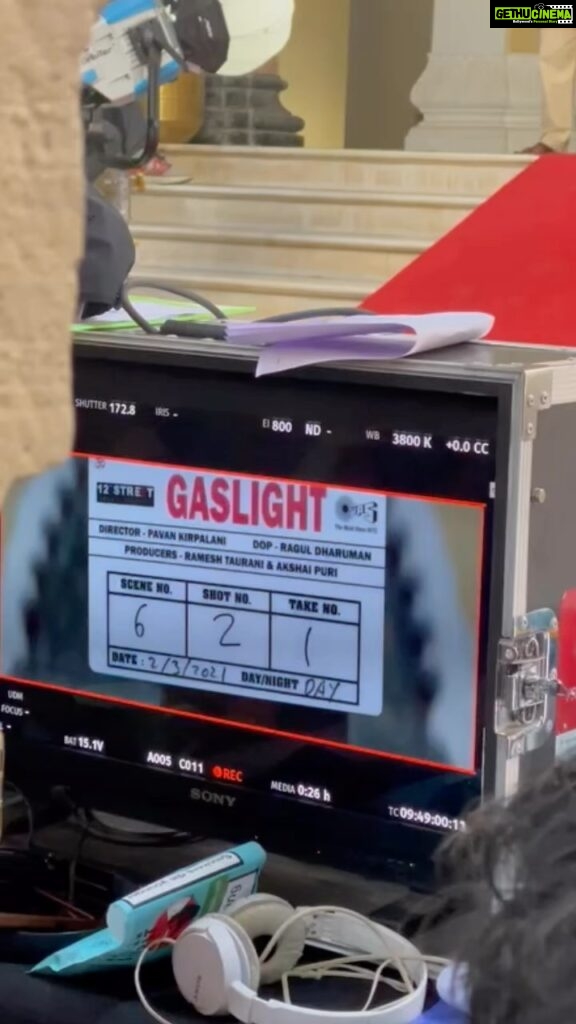 Chitrangada Singh Instagram - My first day ! My first shot as Rukmani! #bts This is probably the most complex role I have played so far ..so special ! So grateful .. so excited 😊🙏🏼✨ #gaslightondisneyplushotstar on 31st March !