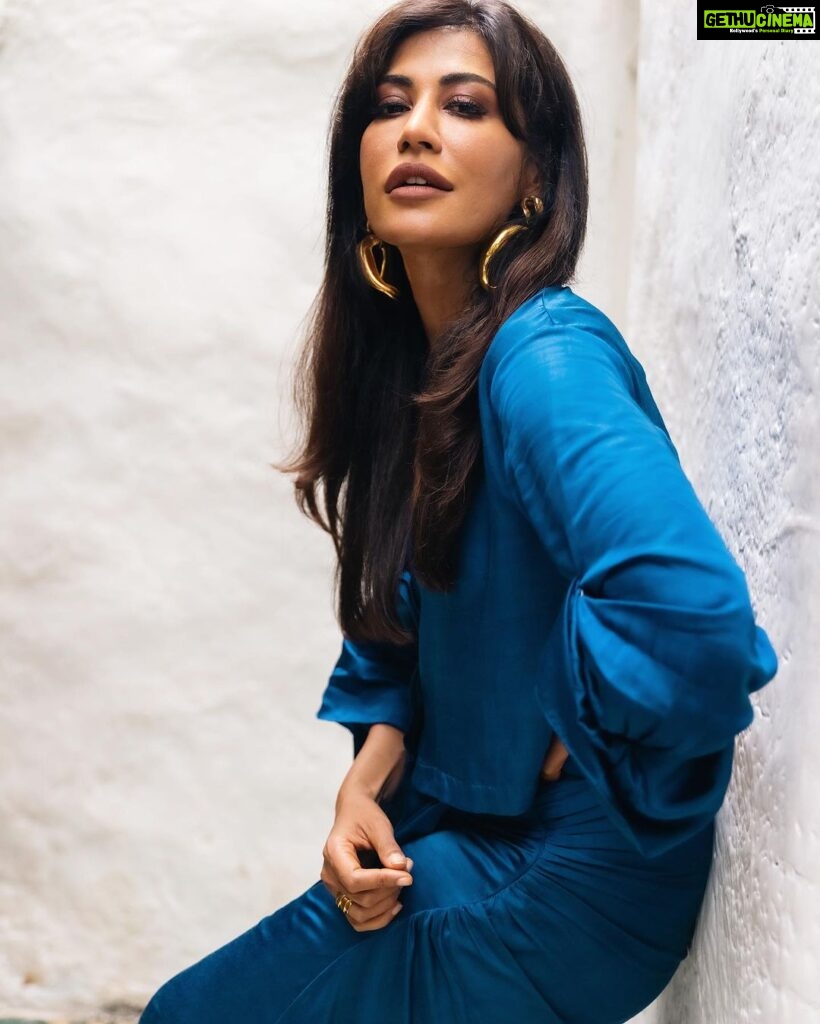 Chitrangada Singh Instagram - 🦋 Brunch-ing with @elleindia x @chandonindia Dress : @advait_in jewellery by @misho_designs Styled by: @komal_shetty_ MHU : @meghnabutanihairandmakeup 📸 @hexareelstudios