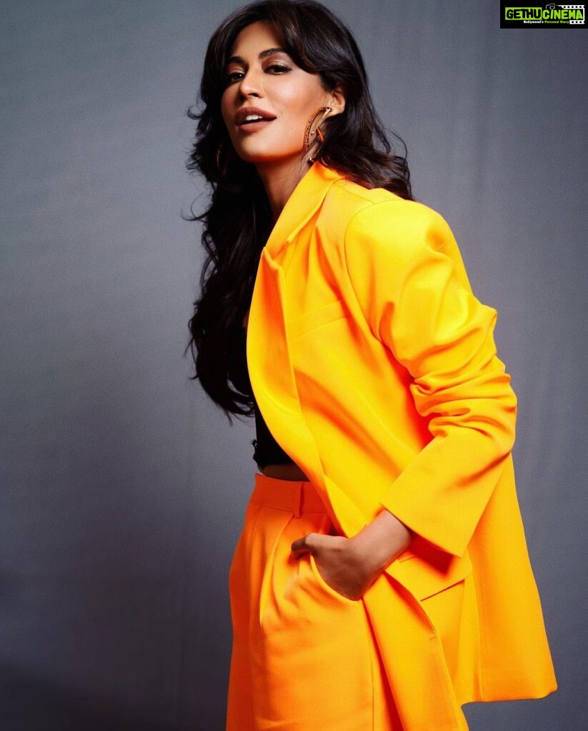 Chitrangada Singh Instagram - Orange you glad to see me? 😁🧡 . . . For the event in Costume : @missguided MUHA: @kajol_mulani Jewelry: @outhousejewellery Styled by : @eshaamiin1 📸: @_cameratna_