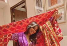 Chitrangada Singh Instagram - 💜 #preeventselfies .. n some #phulkarilove ❤️ #photodump #sareelove