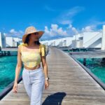 Daisy Shah Instagram - Felt Pretty.. But it’s a daily thing! . . . @travelwithjourneylabel @jumeirahmaldives @jumeirahgroup . . . #jumeirahmaldives #jumeirahhotels #timeexceptionallywellspent #journeylabel #travelwithjourneylabel #youarespecial #thinkholidaythinkjourneylabel #luxuryholiday #maldives Jumeirah Maldives