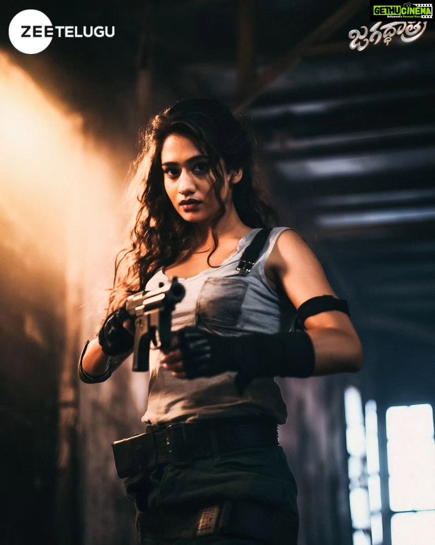 Deepthi Manne Instagram - Re-Imagining JD As Fiery Hollywood Action💥💥 Agent🔥🔥 Watch #Jagadhatri Mon to Sat at 7:30 PM on #ZeeTelugu #AI #AIArt #InspiredByAI #JagadhatriIPS #FearlessCop #InspirationalCop #Trending @deepthimanne_official