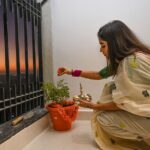 Deepthi Sunaina Instagram – That edho saadhinchina DAY❤️🫂 
#deepthisunaina #heartishappy
.
.
.
.
.
📸: @mr_clicker_photography