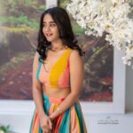 Deepthi Sunaina Instagram - ❤️ #deepthisunaina . . . . . 👗: @navya.marouthu 📸: @landscapephotography19 Hair: @skinoccassionssalon Location: @nstudios_prewedding